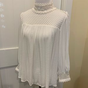 NWOT Gap 3/4 sleeve white lace turtle neck blouse